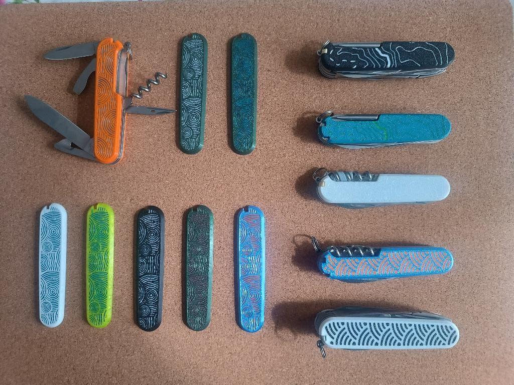 Victorinox 91mm modellen met custom scales, Caravanes & Camping, Outils de camping, Comme neuf, Enlèvement