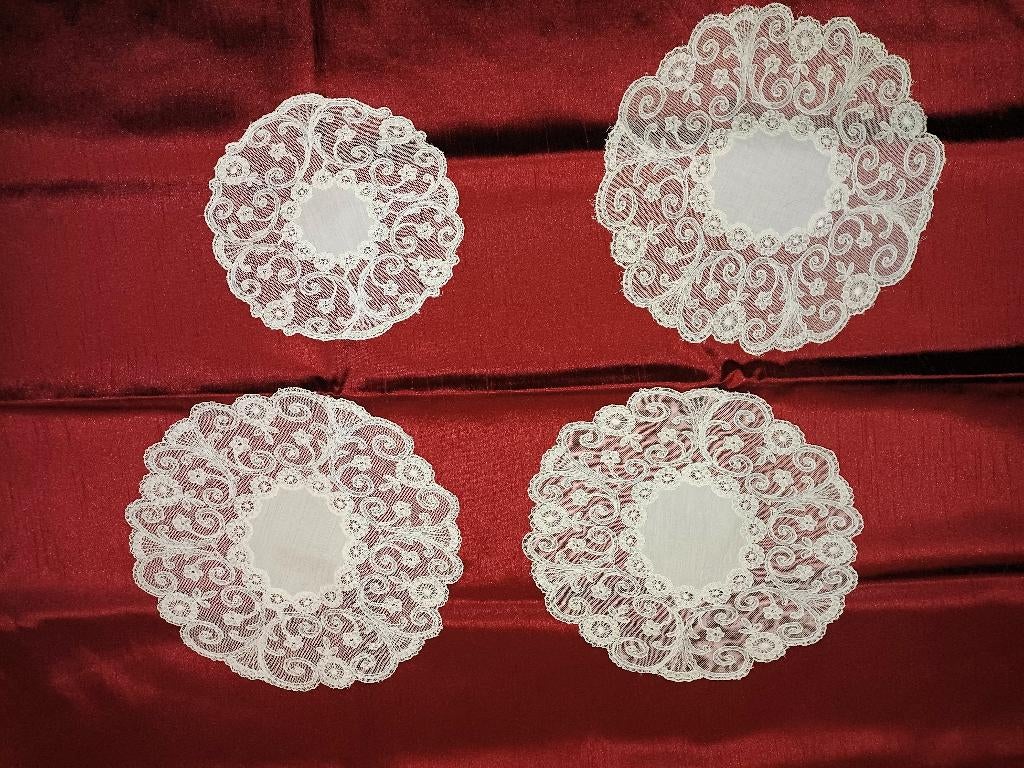 napperons dentelle, Maison & Meubles, Enlèvement, Comme neuf