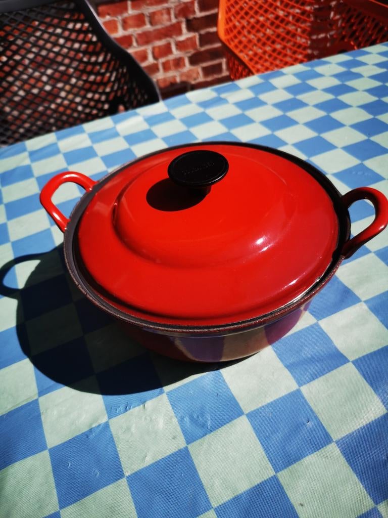 Le creuset Cousances 22, Maison & Meubles, Cuisine | Casseroles & Poêles, Enlèvement ou Envoi