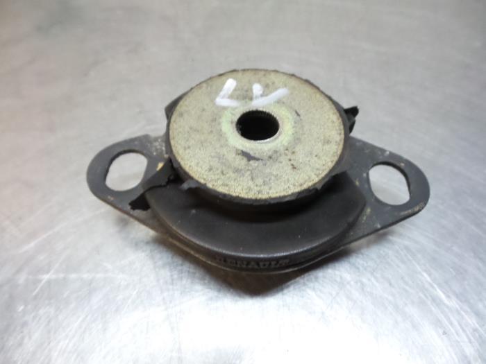 Support boîte de vitesse d'un Renault Kangoo (Kangoo 01-), Autos : Pièces & Accessoires, Suspension & Châssis, Renault, Utilisé