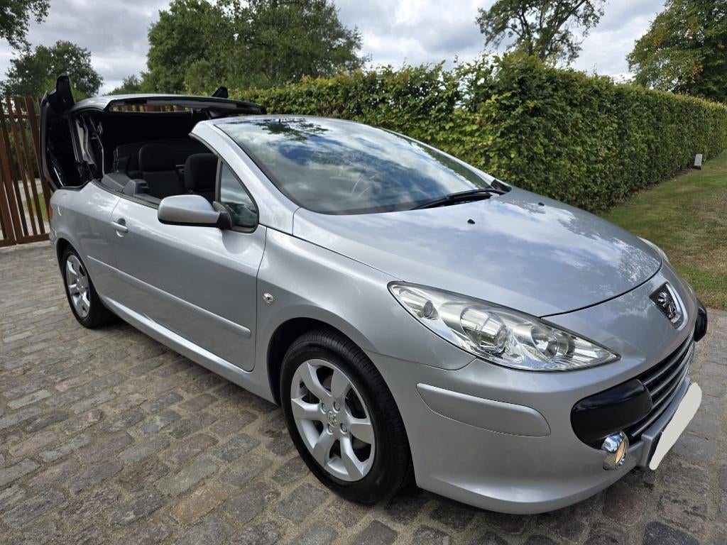Peugeot 307 CC Cabrio 1.6i 16v / 142.857 km / benzine, Auto's, Peugeot, Voorwielaandrijving, 4 zetels, Stof, 4 cilinders