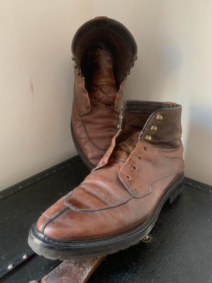 Jachtlaarzen Style bruin gepatineerd leer 42½ Te restaureren, Kleding | Dames, Schoenen, Gedragen, Bruin, Ophalen of Verzenden