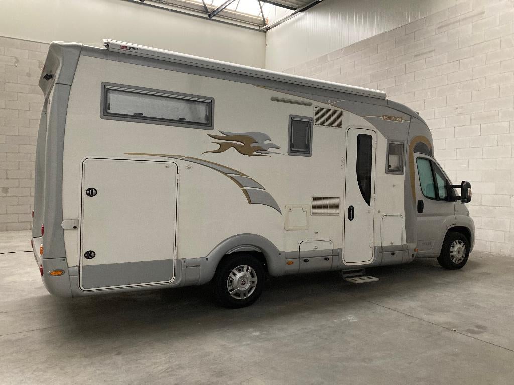 Laika Kreos 5009, Caravanes & Camping, Jusqu'à 4, Toilette à cassette, Réfrigérateur, Diesel