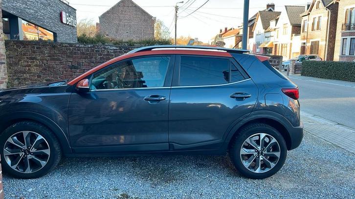 Kia stonic 1er propriétaire, Autos, Kia, Particulier, Stonic, Vitres électriques, Intérieur cuir, Essence, Cuir