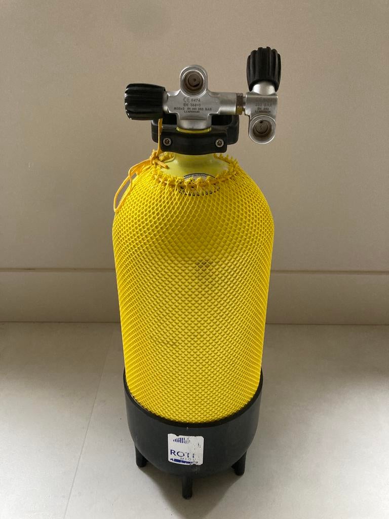 Duikfles 12l - 232bar - gekeurd, Ophalen, Zo goed als nieuw, Duikfles