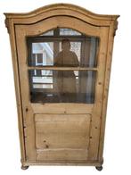 Licht houten (grenen) kast, Antiek en Kunst, Ophalen