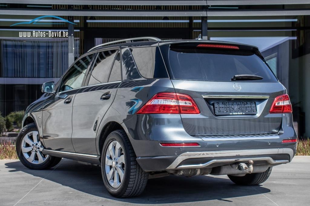 Mercedes-Benz ML250 BlueTec 4Matic EUR6 / TREKHAAK 3,5T, Auto's, Mercedes-Benz, Automaat, Lane Keeping Assist, Leder, Bedrijf