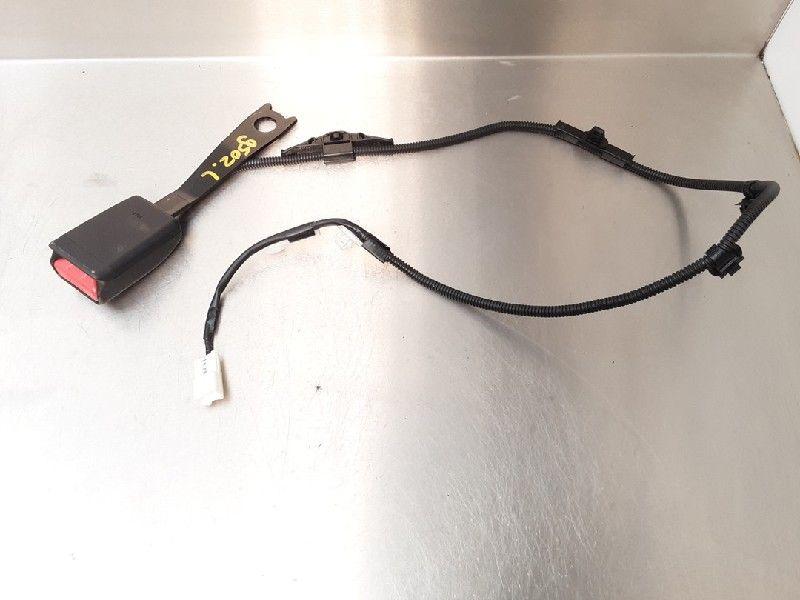 BOUCLE DE CEINTURE DE SECURITE AVANT GAUCHE Subaru Trezia, Utilisé, Subaru