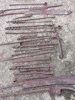 Ancien outils, Enlèvement