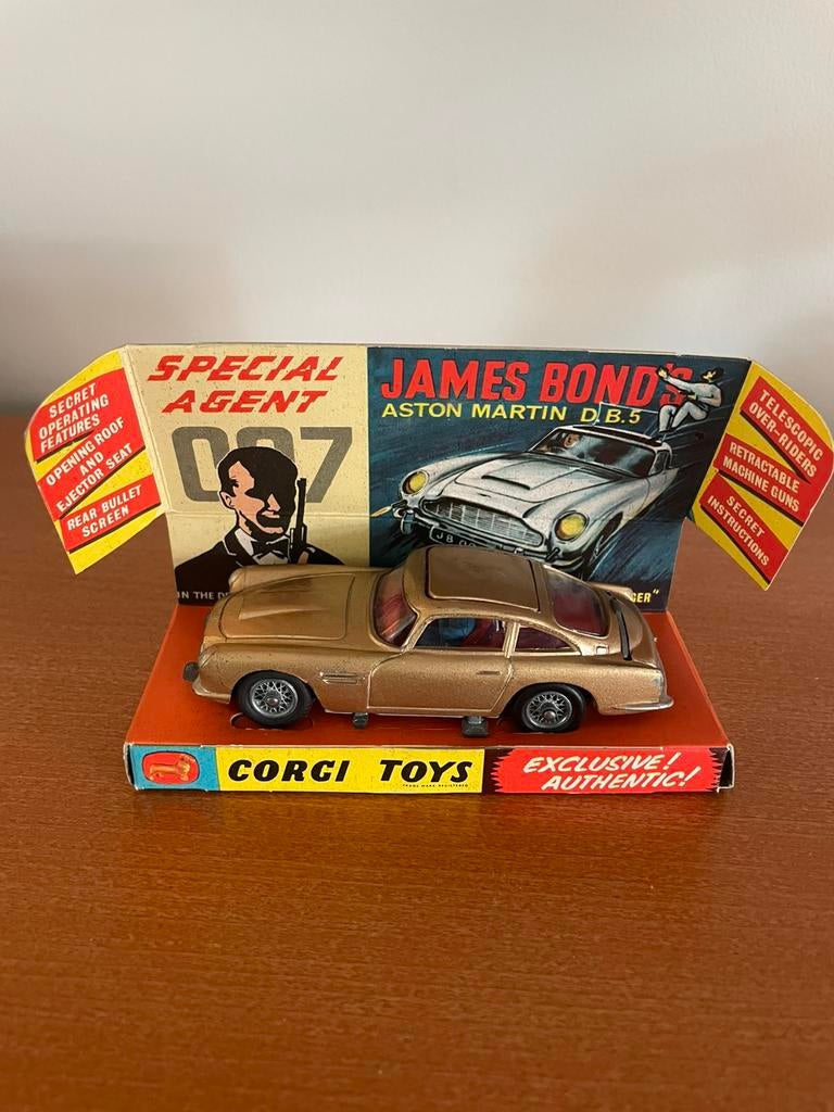 Corgi Aston Martin DB5 voiture de James Bond Goldfinger, Enlèvement ou Envoi, Comme neuf, Voiture, Corgi