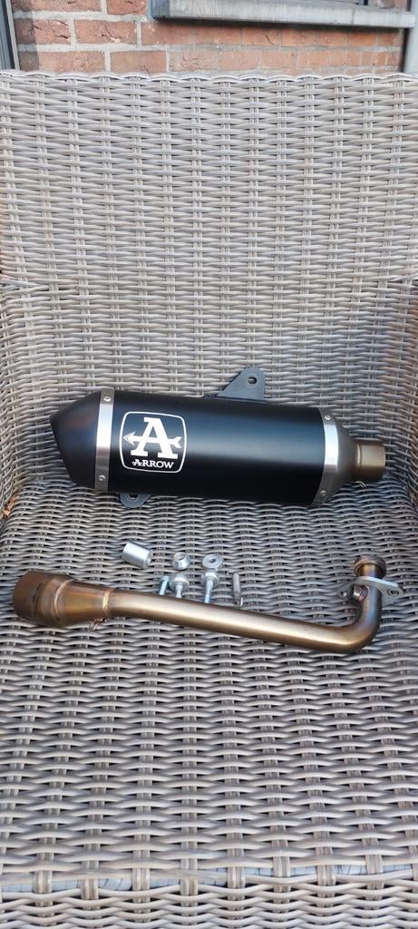 Arrow uitlaat, Ophalen