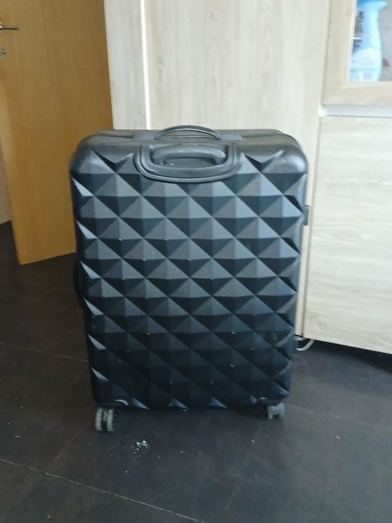 Valise de voyage, Enlèvement