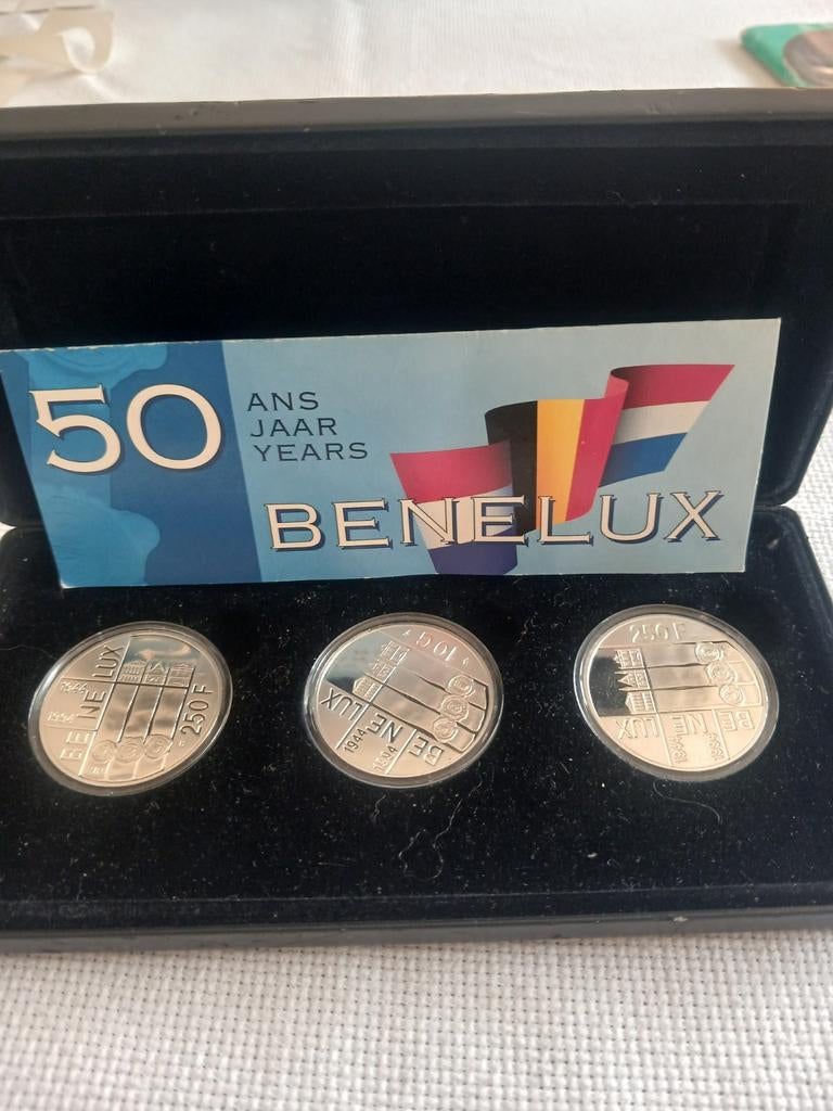 Benelux, Enlèvement ou Envoi, Argent