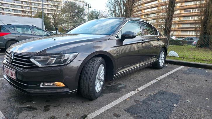 Passat B8 1.4 tsi 150ch  2017 très bon état  Euro 6 essence, Autos, Volkswagen, Particulier, Passat, ABS, Caméra de recul, Phares directionnels