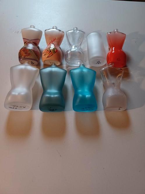GAULTIER Jean-Paul Set van 9 schetsen, Handtassen en Accessoires, Uiterlijk | Parfum, Verzenden