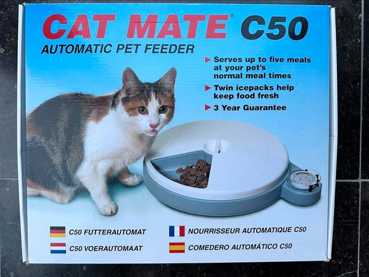 Voerautomaat Poes Cat Mate C50, Dieren en Toebehoren, Kattenvoerbakken en Drinkbakken, Nieuw, Ophalen