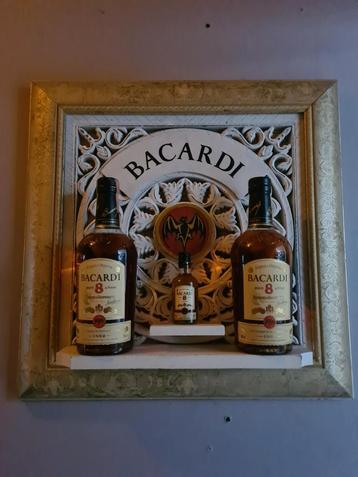 Bacardi vintage kader en flessenhouder  beschikbaar voor biedingen
