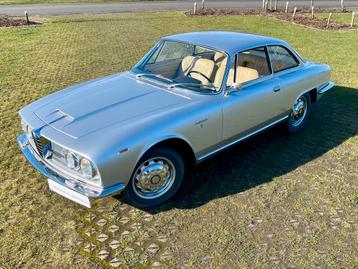 Alfa Romeo 2600 Sprint Bertone, Cuir, Achat, Beige, Entreprise