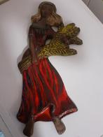 Figurine par e-mail, Antiquités & Art, Antiquités | Céramique & Poterie, Enlèvement