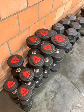 Halter / hexa dumbellset + verstelbaar fitnessbankje beschikbaar voor biedingen