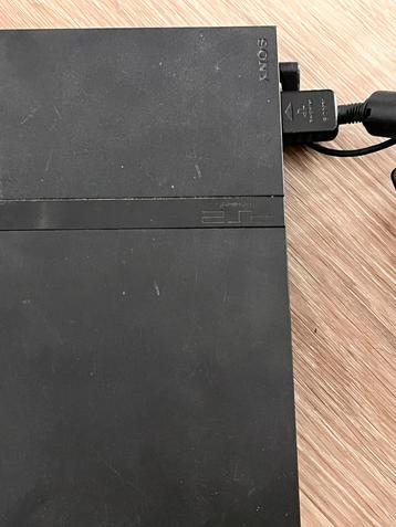 PlayStation 2 Slim (PS2) + 3 Controllers beschikbaar voor biedingen