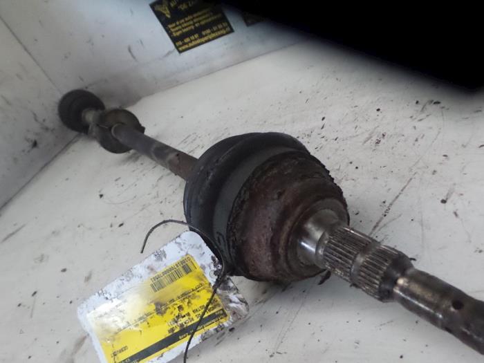 Aandrijfas rechts-voor van een Opel Astra, Auto-onderdelen, Remmen en Aandrijving, Opel, Gebruikt, 3 maanden garantie, Ophalen of Verzenden