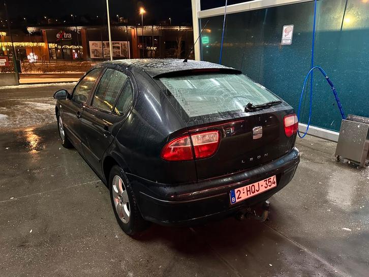 Seat Leon 1.9 TDI prête à immatriculer, Auto's, Seat, Bedrijf, Leon, Diesel, Berline, 5 deurs, Handgeschakeld, Zwart, Zwart, Stof