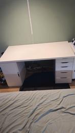 Moderen wit Bureau Te Koop!, Huis en Inrichting, Bureaus, Ophalen, Zo goed als nieuw, Bureau