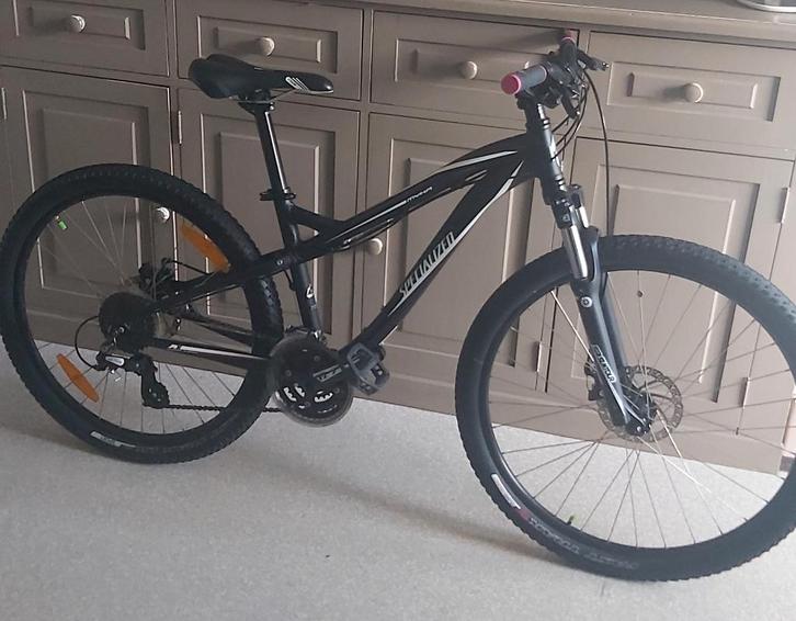 VTT SPECIALIZED MYKA 27,5 POUCES, 24 VITESSES, TAILLE S, Fietsen en Brommers, Fietsen | Crossfietsen en BMX, Gebruikt, Ophalen
