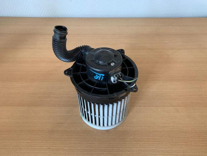 kachelmotor suzuki splash 2008 tot 2014 aanjager, Auto-onderdelen, Airco en Verwarming, Suzuki, Gebruikt, Ophalen of Verzenden