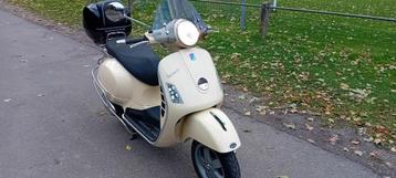 Vespa Gts 125 beschikbaar voor biedingen