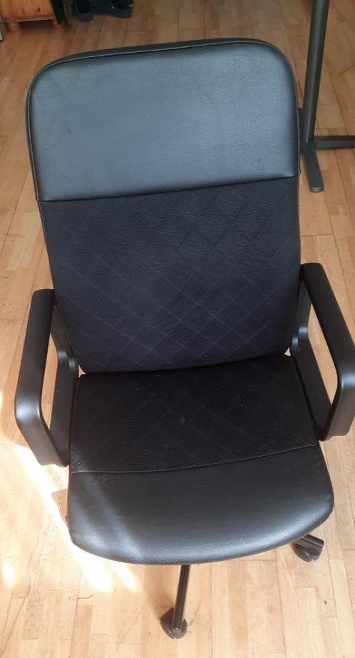Ikea Renberget bureaustoel zwart conditie 9/10, Huis en Inrichting, Bureaustoelen, Zo goed als nieuw, Bureaustoel, Zwart, Ergonomisch