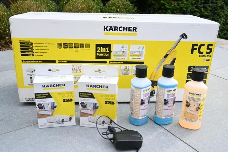 Kärcher - dweilen + opzuigen in 1 - draadloos, Elektronische apparatuur, Stofzuigers, Zo goed als nieuw, Overige typen, Reservoir