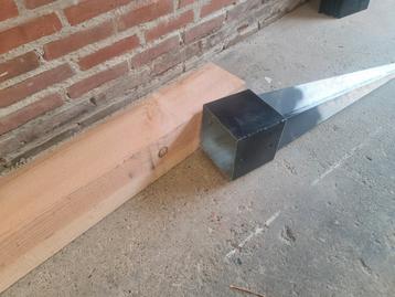 Douglas Balk 15x15x230 met Paalhouder 15x15 beschikbaar voor biedingen