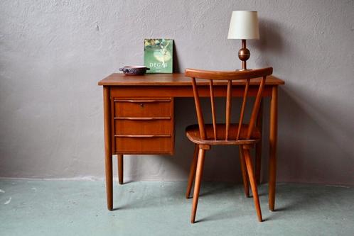 Bureau à tiroir ancien en teck design danois scandinave vint, Huis en Inrichting, Bureaus, Gebruikt, Bureau, Ophalen