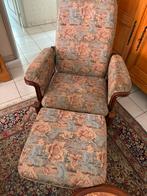 2 fauteuils relax électriques + 2 repose-pieds, Ophalen