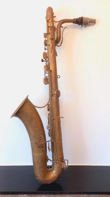 Saxophone baryton à queue Buffet Crampon & Cie 1886 disponible aux enchères