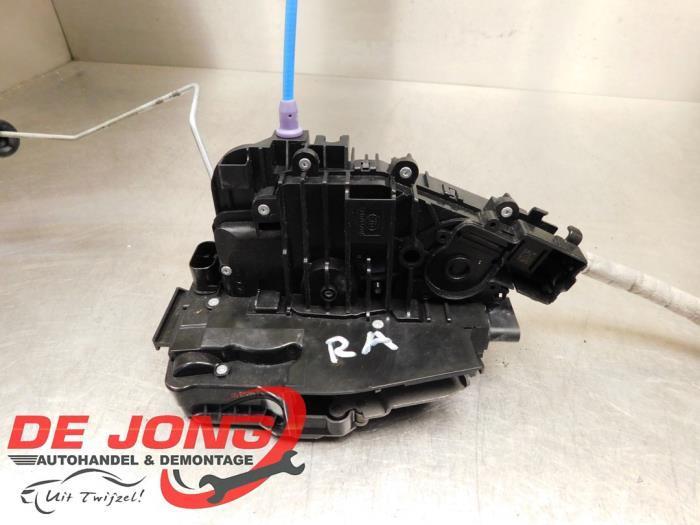 Deurslot Mechaniek 4Deurs rechts-achter van een Mercedes GLE, Auto-onderdelen, Carrosserie, Mercedes-Benz, Gebruikt, 3 maanden garantie