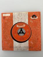 45 RPM Caterina Valente ‎– Jérémie / Une Nuit à Rio Grande, Autres formats, Avant 1960, Utilisé, Enlèvement ou Envoi