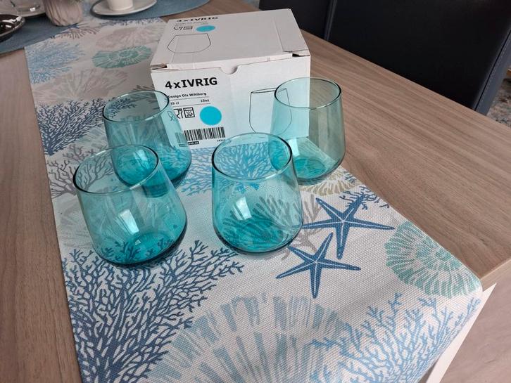 4 blauwe water drinkglazen 45 cl, Verzamelen, Glas en Drinkglazen, Ophalen