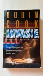 Robin Cook - Invasie, Boeken, Ophalen of Verzenden, Zo goed als nieuw, Robin Cook