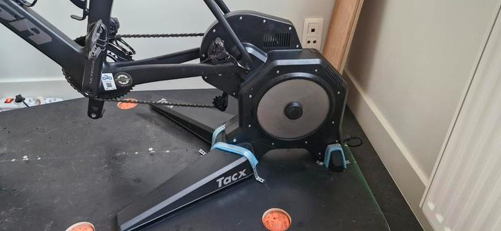 Tacx Flux S, Sport en Fitness, Fitnessmaterialen, Gebruikt, Ophalen