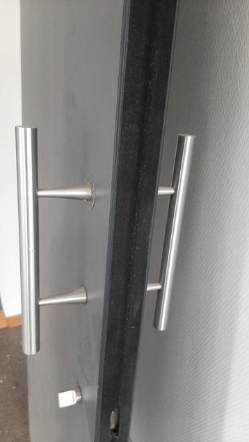 Poignée/gâchette de porte en acier inoxydable, longueur 25 c, Enlèvement ou Envoi, Comme neuf