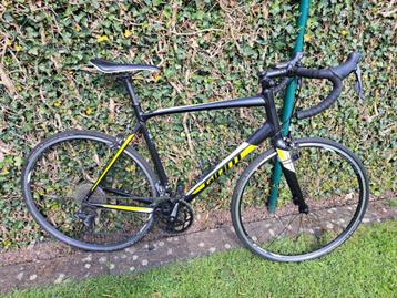 Heren koersfiets Giant beschikbaar voor biedingen