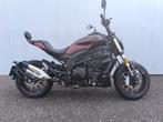 Benelli 502C 2023 7000 km, Motoren, Motoren | Overige merken, 2 cilinders, Particulier, Minimaal motorrijbewijs A2, Handvatverwarming