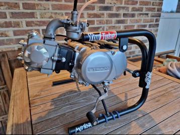 nieuwe lifan 50cc blok met veel nieuwe onderdelen  beschikbaar voor biedingen