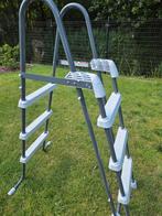 Intex Krystal Clear zwembad  ladder 1,1m, Tuin en Terras, Ophalen, Zo goed als nieuw, Ladder