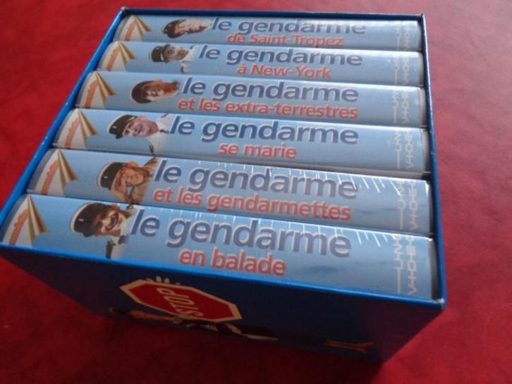 Cassette Vidéo -"Le Gendarme de Saint-Tropez Coffret, CD & DVD, VHS | Film, Utilisé, Comédie, Enlèvement ou Envoi