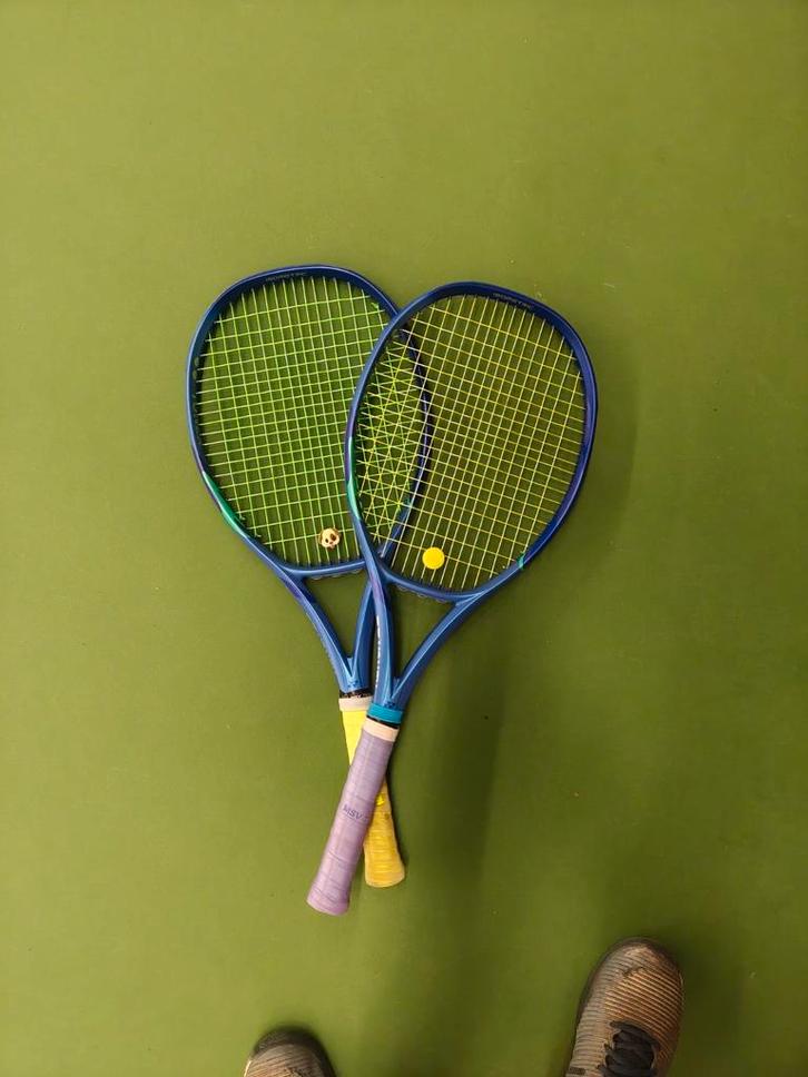 Yonex ezone 100, Sport en Fitness, Tennis, Nieuw, Racket, Overige merken, L2, Ophalen