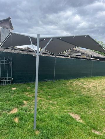 Pergola tent beschikbaar voor biedingen